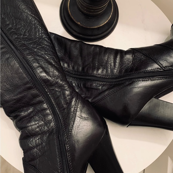 Aldo leather boots in very good condition preowned and clean - Picture 4 of 9